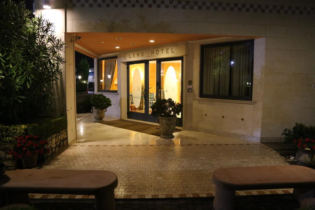 Hotel Lenotel מראה חיצוני תמונה